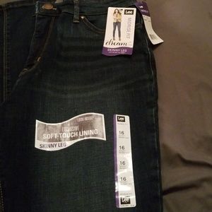 Lee Modern series "The Dream Jean"